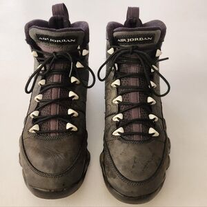 Air Jordan Retro 'Anthracite' High-Top Sneakers